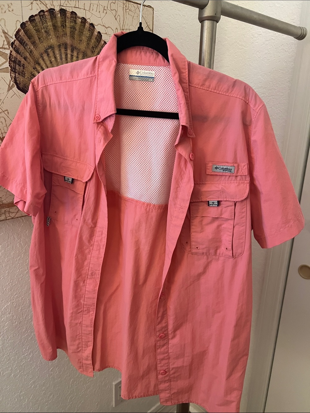 Columbia Coral Pink Short Sleeve Fishing Shirt